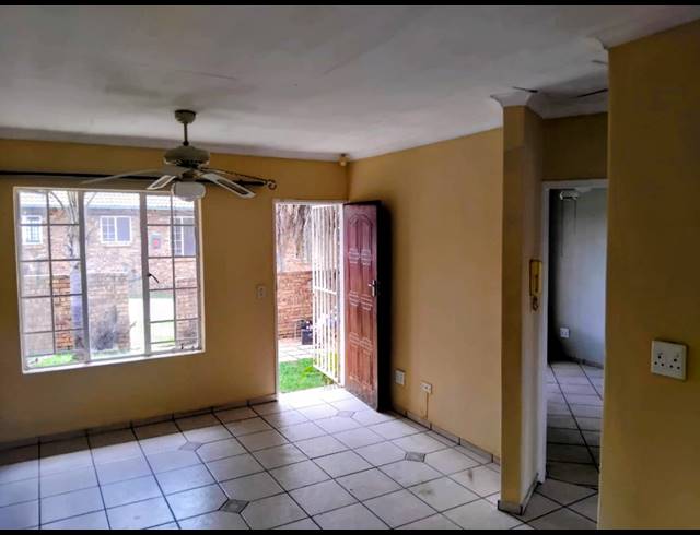 3 BEDROOM SIMPLEX FOR SALE IN BIRCHLEIGH